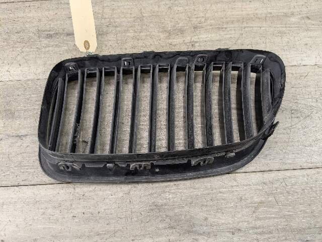 11-13 OEM BMW F10 528 535 550 Front Right Side Bumper Chrome Grille Insert*