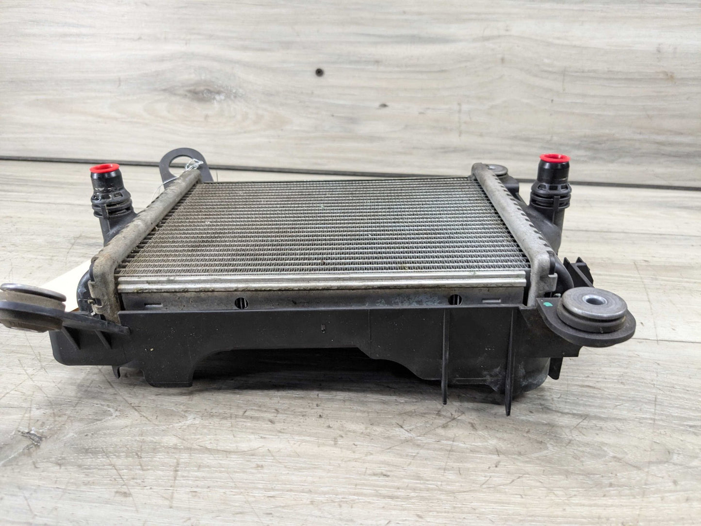 OEM BMW F22 F23 F30 F32 F33 F36 335 440 Engine Oil Auxiliary Secondary Radiator