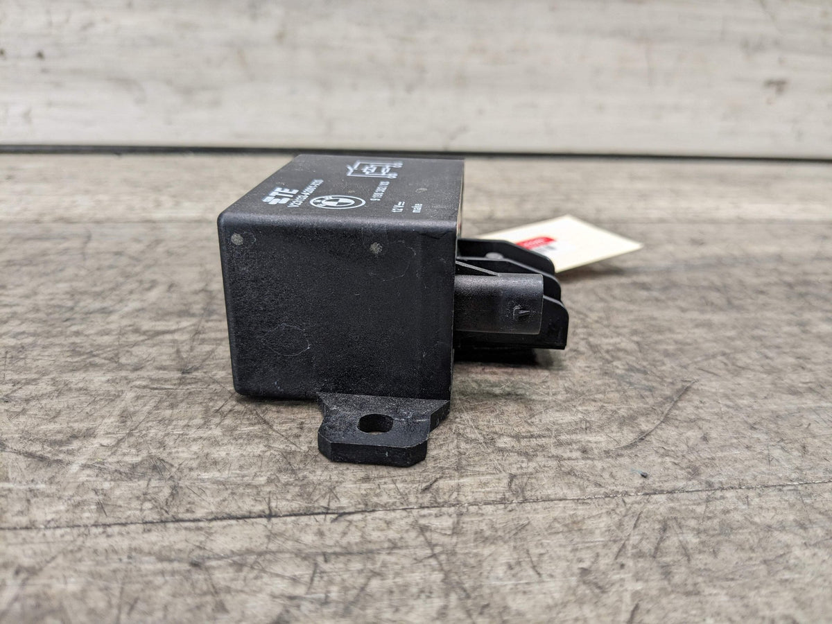 OEM BMW F10 F13 F02 F30 F32 F80 F82 F85 M3 M4 M6 Cooling Fan Relay Control 130A