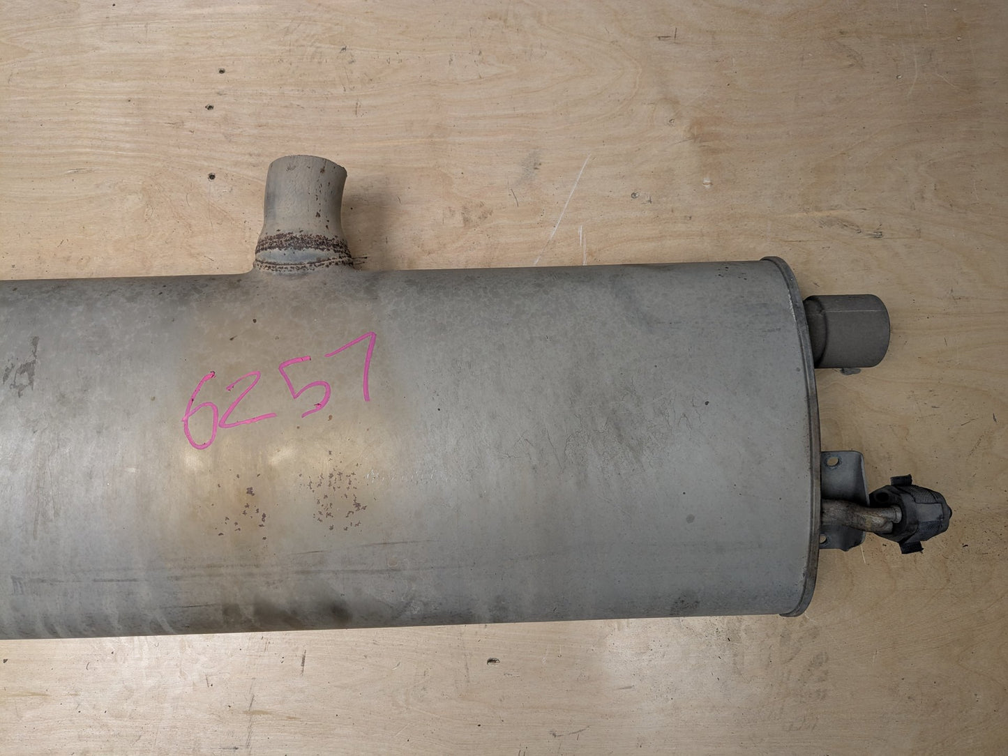 11-17 OEM BMW F25 F26 X3 X4 28iX Engine N20 Rear Exhaust Flap Muffler
