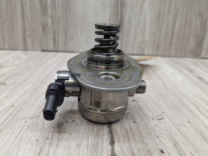 16-20 OEM BMW G11 G12 750 G30 M550 Engine N63R HPFP High Pressure Fuel Pump 5-8