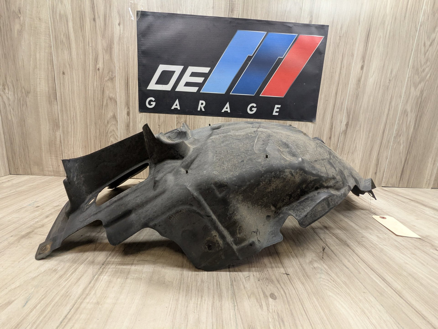BMW Front Left Driver Wheel Fender Liner Splash Guard Intact!