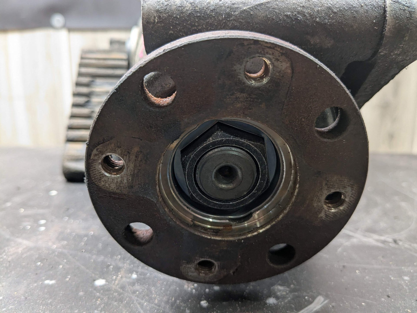 2012 BMW X5 E70 Front Axle Carrier Differential 7602072 10-13 OEM BMW E70 E71 X5M X6M S63 Front Differential Axle Carrier Ratio 3.91