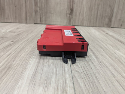 OEM BMW G11 G12 G14 G15 G16 G30 B+ Junction Terminal Power Relay Fuse Box
