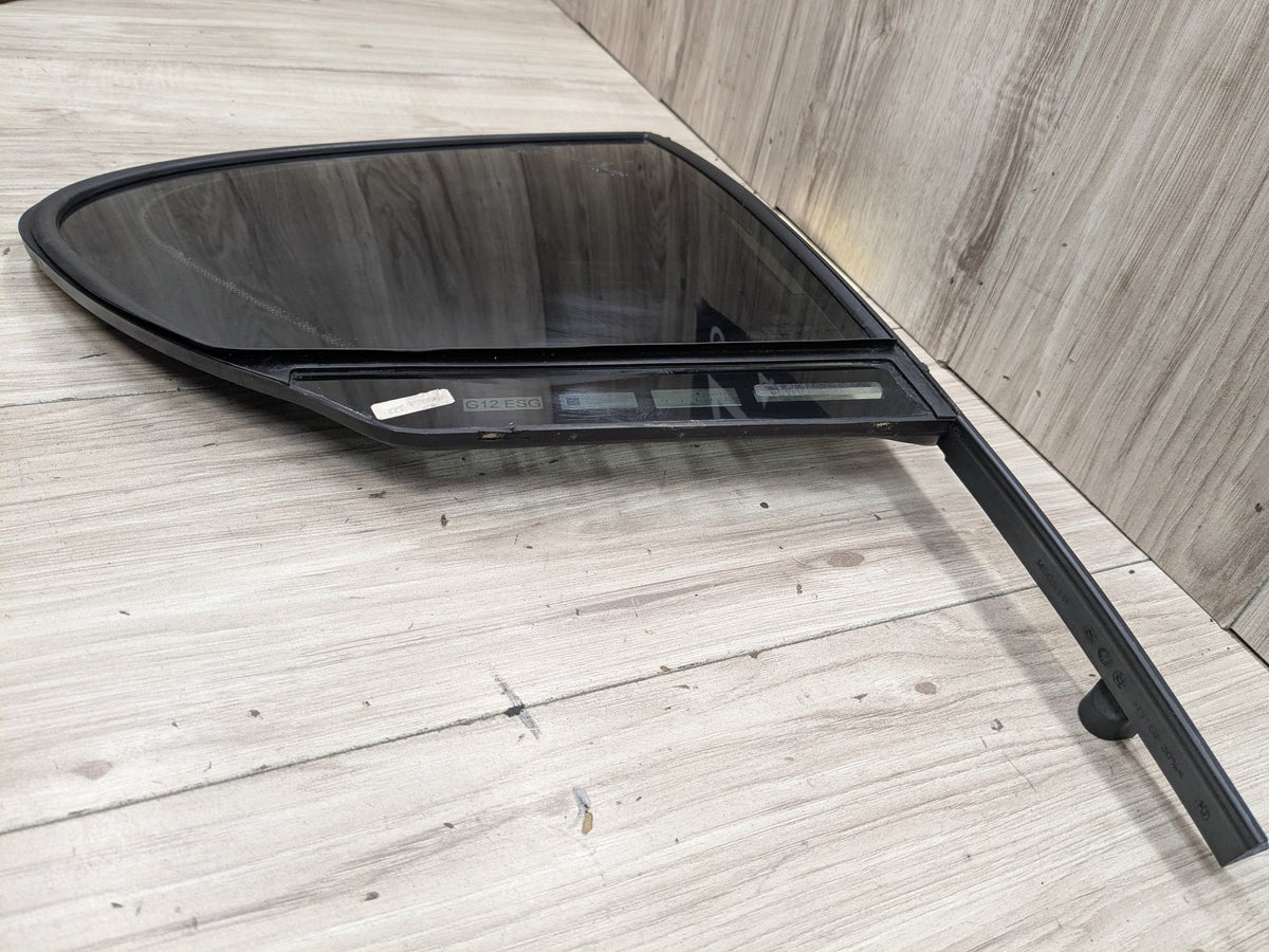 2020 BMW 740i G12 Rear Right Passenger Door Window Glass 7384218 16-22 OEM BMW G12 740 750 M760 B7 Rear Right Passenger Door Quarter Fixed Glass
