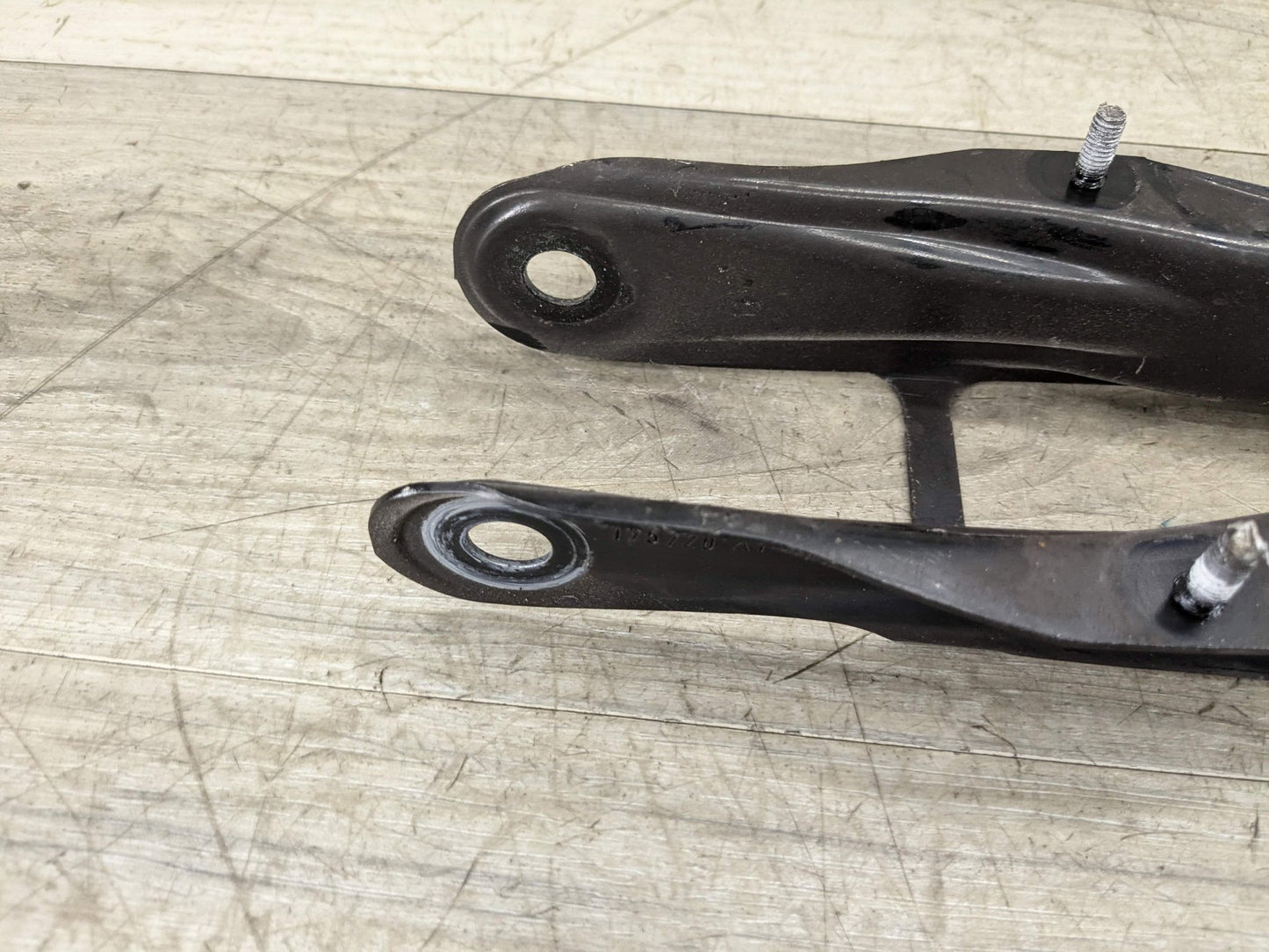 2021 BMW 540i G30 Rear Right Passenger Control Arm 6875104 OEM BMW G11 G12 G30 530 540 M550 740 750 M760 REAR Left Right Lower Control Arm