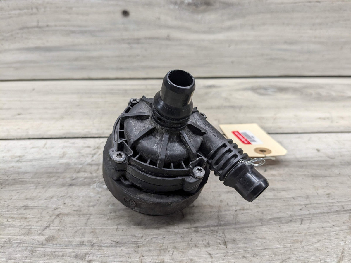 OEM BMW F97 F98 G01 G02 G05 G06 G07 I8 X3 X4 X5 X6 X3M Auxililiary Water Pump
