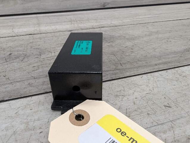 OEM BMW F90 G11 G12 G30 G32 Front Left Right Frequency Diplexer Control Module