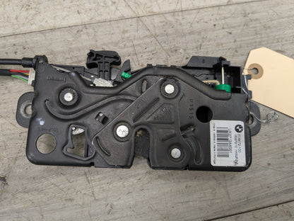 2018 BMW X3 G01 Liftgate Trunk Lid Liftgate Lock Latch Actuators SET 7383561 OEM BMW F90 F97 G01 G12 G22 G30 X3 M5 Trunk Lid Actuator Latch Lock System SET