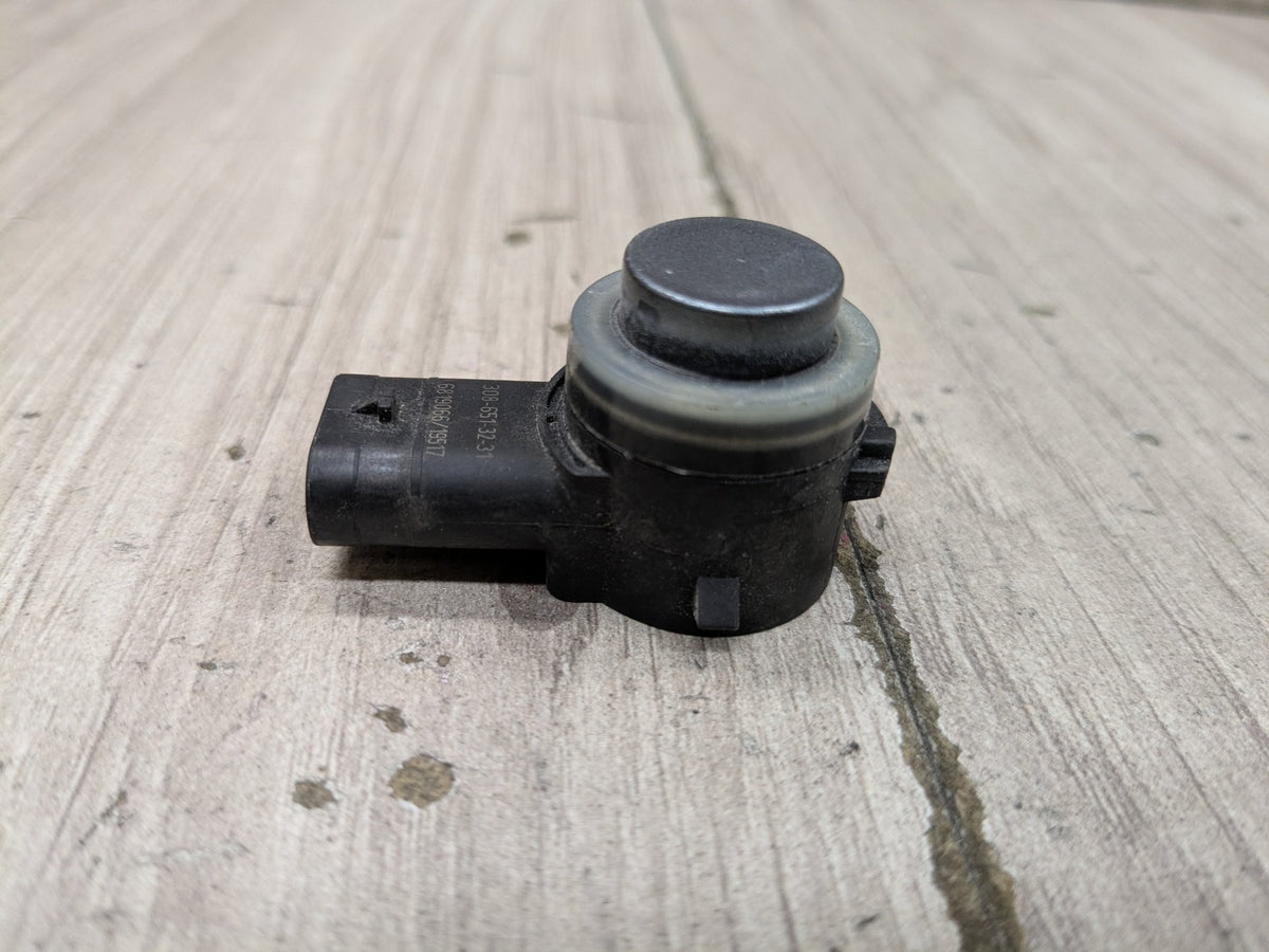 2017-2023 BMW M550i G30 Bumper PDC Parking Distance Sensor 9283200 15-20 OEM BMW F16 F90 F97 G01 G30 I12 i8 M5 X3 Bumper Parking PDC Sensor OEM