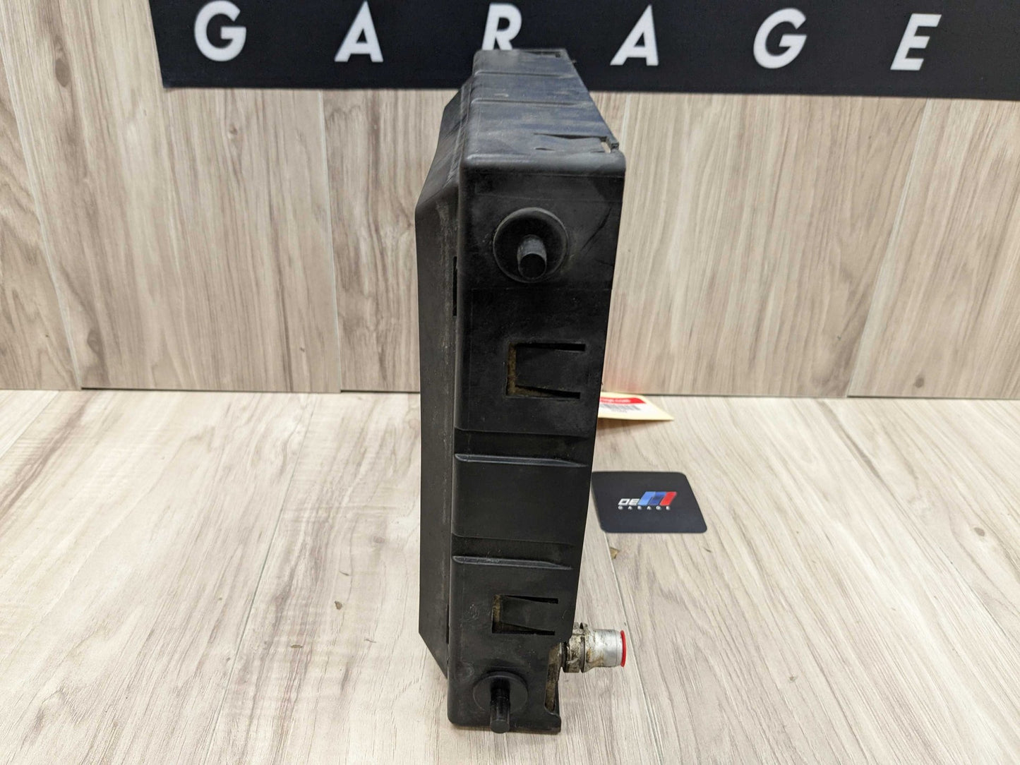 2016 BMW 750i G12 Left or Right Secondary Auxiliary radiator 8619383 OEM BMW F90 F93 G12 G16 G30 M5 M8 Secondary Auxiliary Coolant Remote Radiator