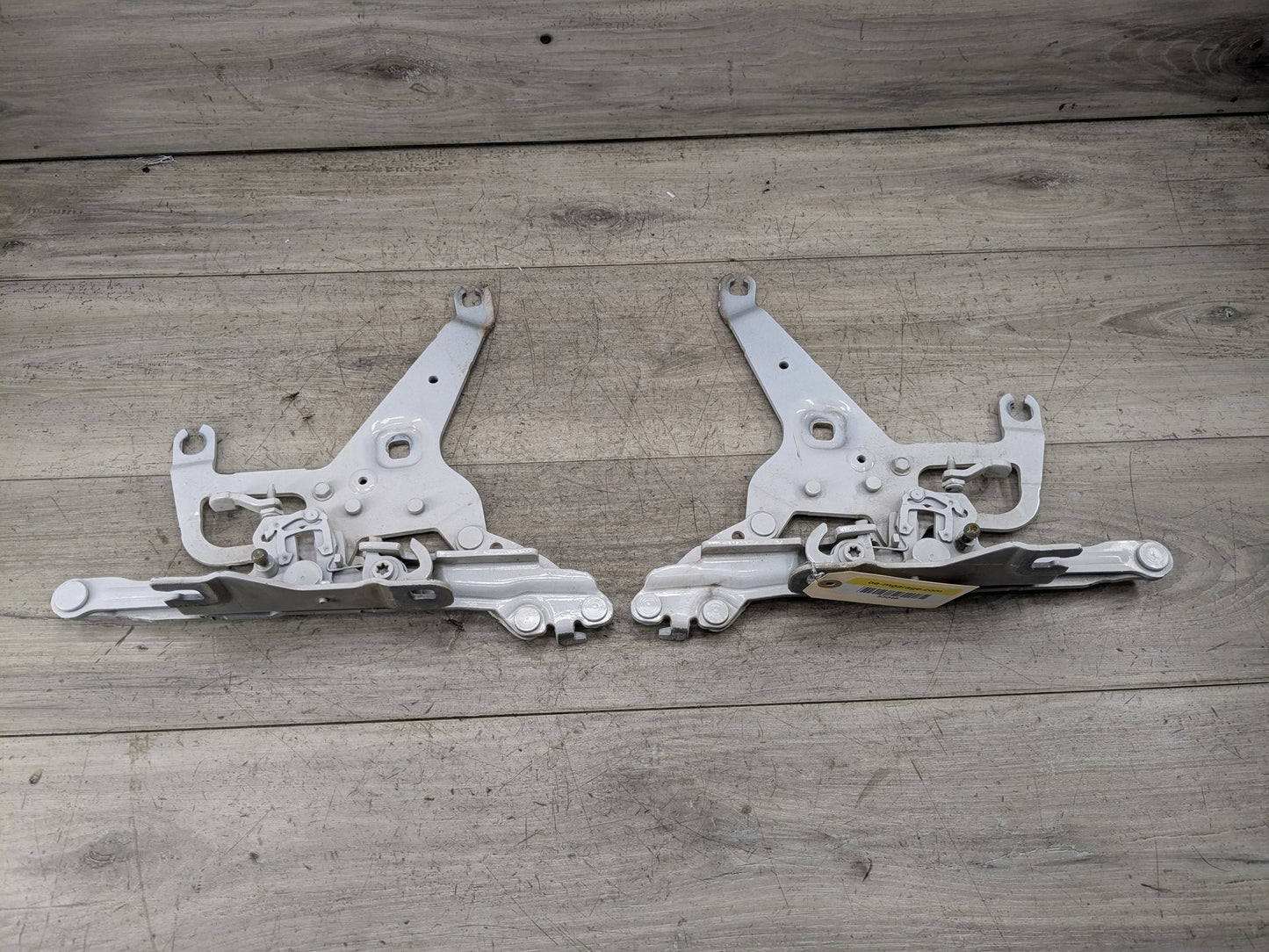 OEM BMW F15 F16 F85 X5 X6 Left Right Hood Hinge Support Bracket Brace SET