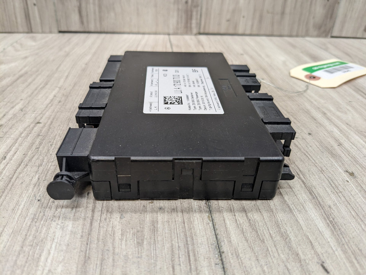 EM Mercedes W204 W207 W212 E350 E550 Front Right Passenger Seat Control Module
