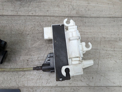 2017 BMW 740i G12 Front Right Passenger Door Latch Lock Actuator w/ Soft Close 2581894 16-22 OEM BMW G11 G12 FRONT RIGHT PASSENGER Door Lock Latch Actuator SOFT CLOSE