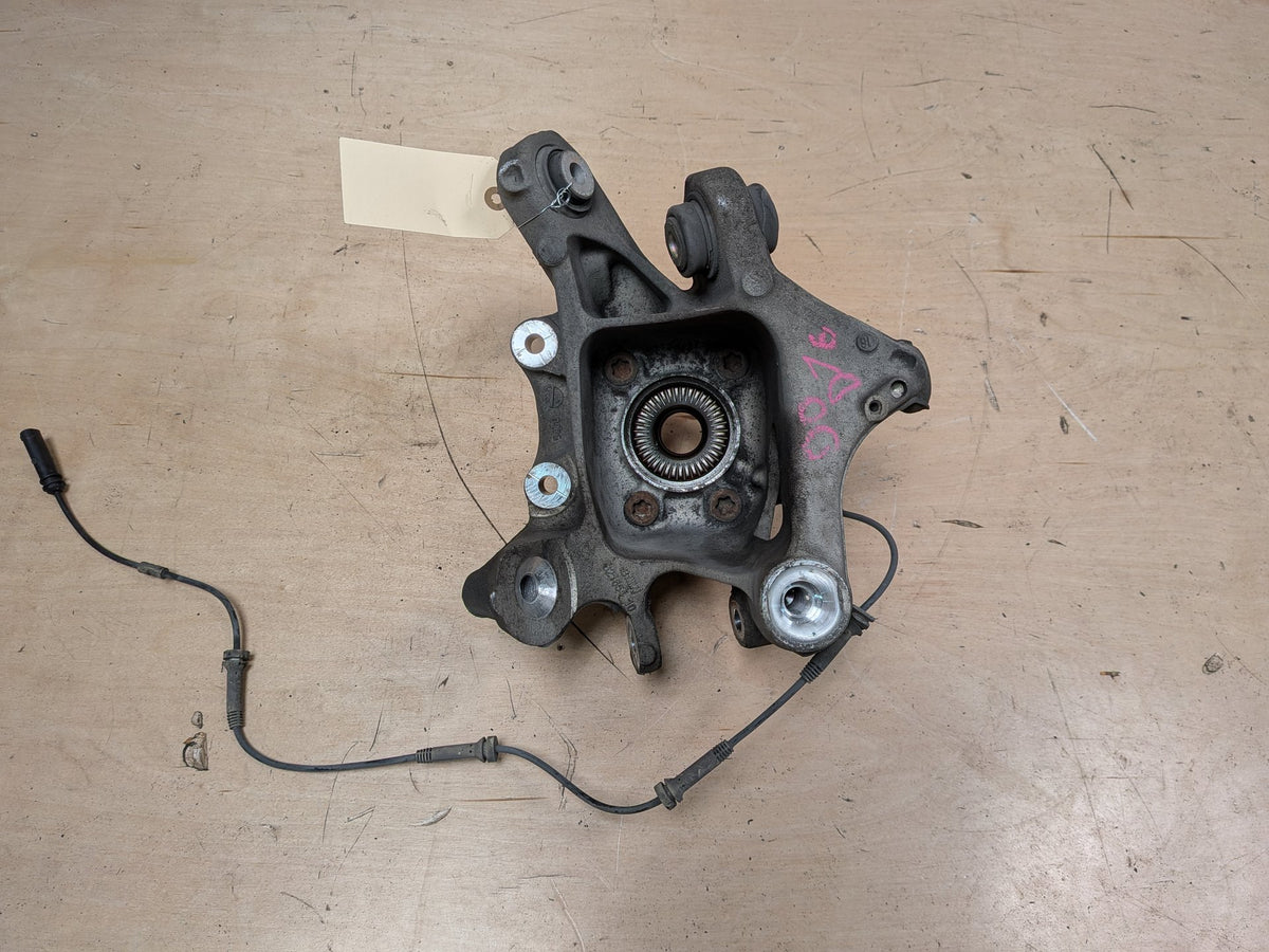 2016-2022 BMW 750i G12 Rear Left Driver Spindle Knuckle w/ Bearing 6861135 OEM