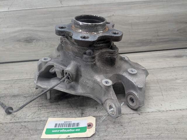 19-25 OEM BMW G20 330 M340 REAR Left Driver Knuckle Wheel Hub Spindle Bearing