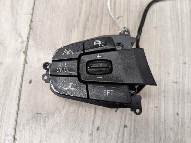 Pre-LCI OEM BMW F90 F97 G01 G02 G30 Multifunctional Steering Wheel Switch Button