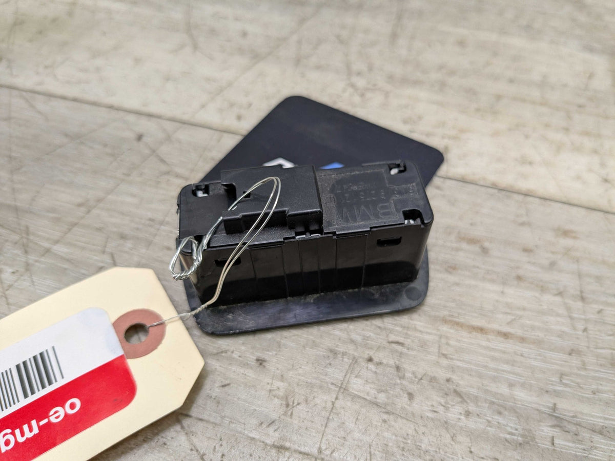 OEM BMW F02 F10 F15 F48 F90 G01 G20 G30 G80 X3 Rear Trunk Lid Center Lock Switch