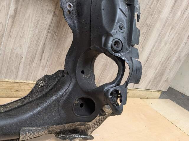 OEM Mercedes W212 E350 E550 4Matic Front Subframe Suspension Crossmember