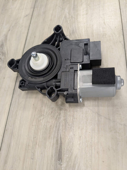 2020 BMW 330i G20 Rear Left Driver Door Window Glass Regulator Motor 8495871 OEM BMW G20 G80 330 M340 M3 REAR Left Driver Side Door Window Regulator Motor