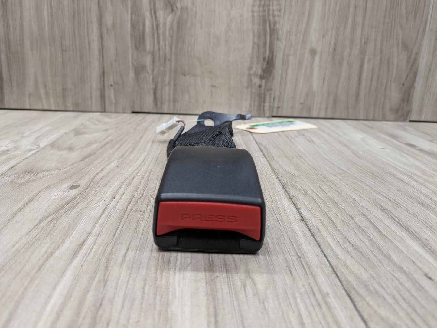 OEM BMW F90 M5 G30 530 540 M550 Rear Center Middle Seatbelt Seat Belt Buckle