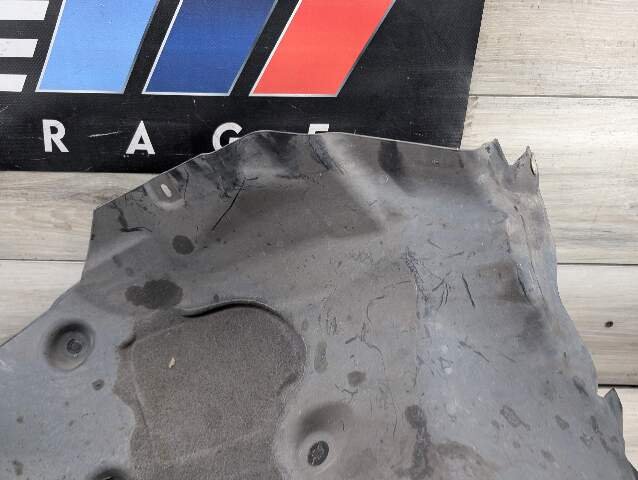 OEM BMW G30 540 M550 M SPORT Front Right Passenger Fender Liner Splash Shield