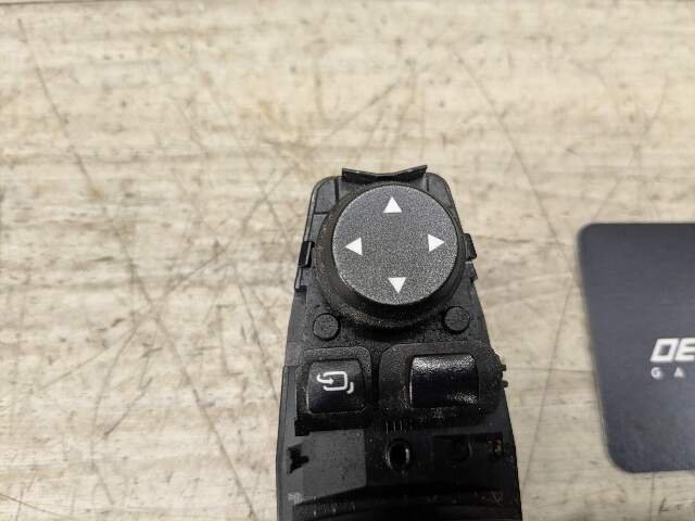 OEM BMW F15 F16 F85 F39 F48 X1 X5 Front Driver Master Window Glass Lifter Switch