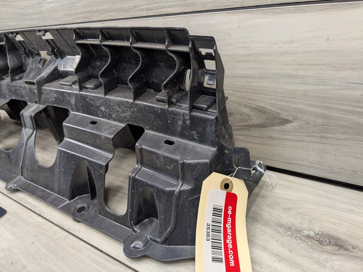 19-23 OEM BMW G05 X5 Rear Center Bumper Support Mounting Bracket
