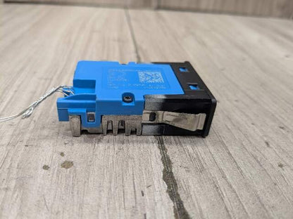 OEM BMW F44 F48 F97 G01 G05 G12 G20 G30 G80 USB Dual Type C Charger Port Socket