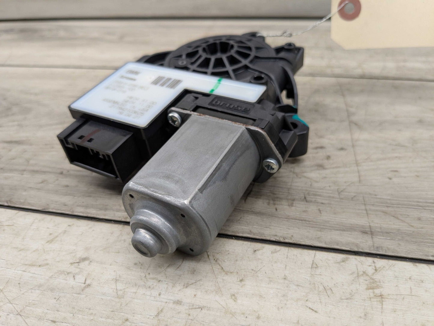 2021 BMW 330i G20 Rear Left Driver Door Window Glass Regulator Motor 8498863 OEM BMW G20 G80 330 M340 M3 REAR Left Driver Side Door Window Regulator Motor