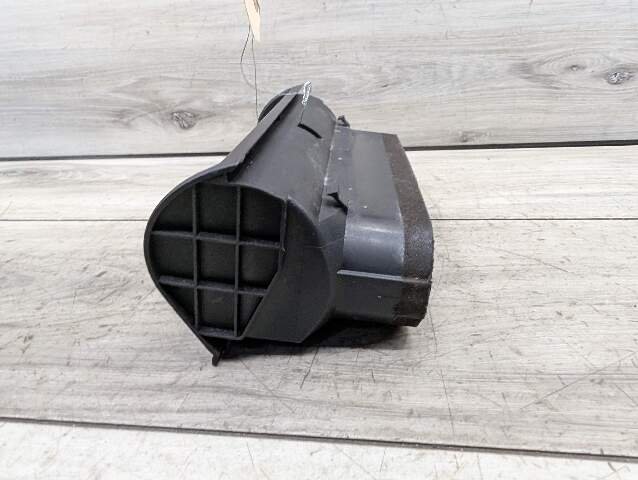 1996 - 2003 BMW Z3 E36 Dashboard Dash Board Middle Center Air Vent 8397713 M54B25O0