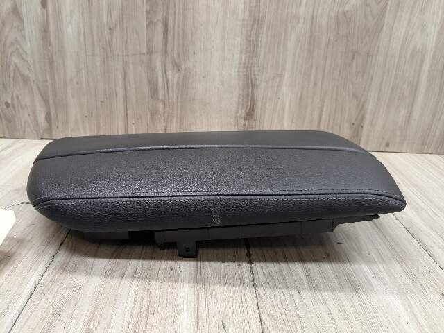 17-23 OEM BMW G30 530 540 M550 Retractable Armrest Tray Console Leather Black