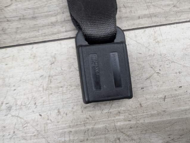 17-23 OEM BMW G30 530 F90 M5 Sedan Rear Left 2nd Row Center Seat Belt Buckle