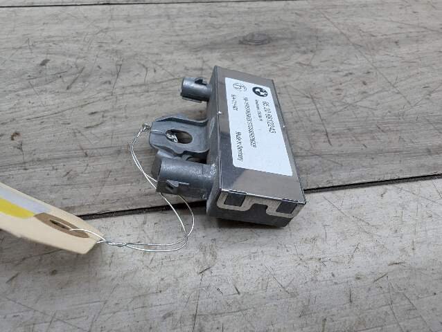 03-08 OEM BMW E85 Z4 Rear Bumper Radio Antenna Amplifier Booster Module
