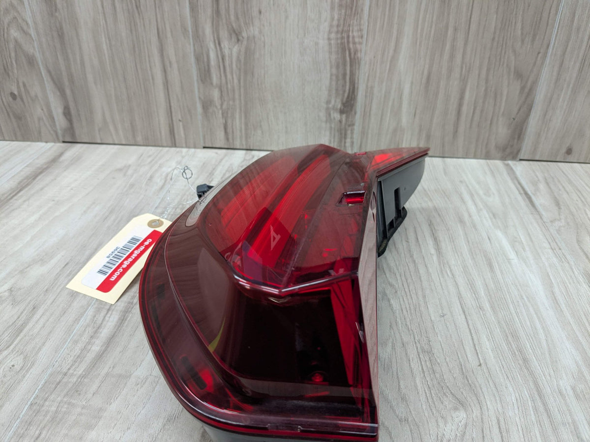 16-19 OEM BMW G11 G12 740 750 Rear Left Driver Side LED Inner Stop Tail Light