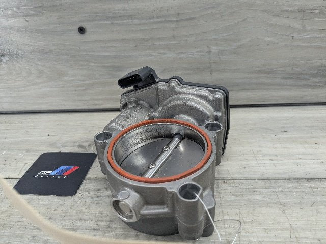 OEM BMW G01 G05 G12 G20 G30 M340 M40 Engine B58 Throttle Body Actuator 8667415