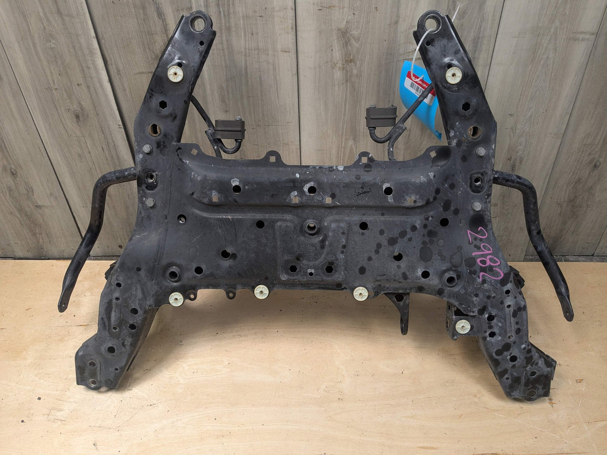 2021 BMW 228i F44 Front Axle Support Crossmember Subframe 6872729 16-24 OEM BMW F39 F44 F48 X1 X2 Front Axle Subframe Carrier Crossmember Cradle OEM