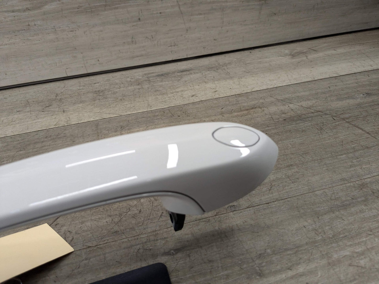 OEM BMW G20 G30 F90 M5 M8 COMFORT ACCESS Front Left Driver Door Handle White