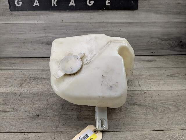 1996 - 2003 BMW Z3 E36 Windshield Reservoir Tank Assembly 1365848 M54B25O0