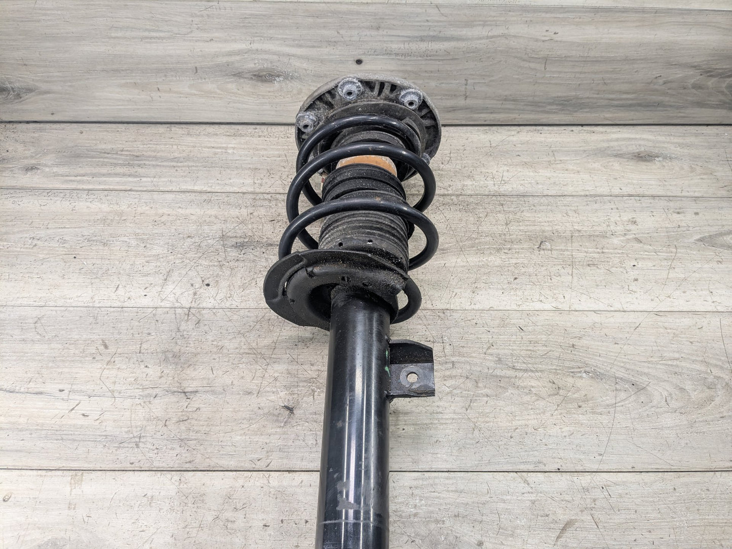 2017 BMW 340i F34 Front Left Driver Spring Strut Shock Absorber 6873781 *14-19 OEM BMW F34 335 340 Front Left Driver Shock Absorber Strut Spring