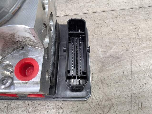 2017 BMW 740i G12 ABS Pump Module 6884577 PRE-LCI OEM BMW G01 G12 G30 ABS Brake Pump Anti Lock DSC Dynamic Stability