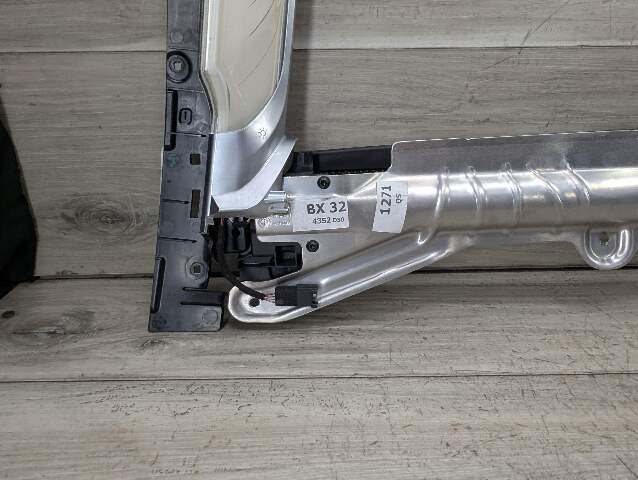 OEM BMW G12 740 750 M760 Rear Right Passenger Door Sun Blind Shade Roller Light