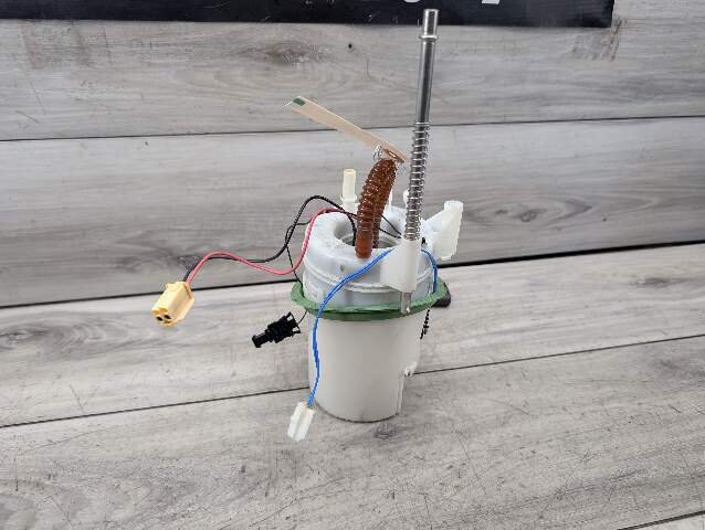2015 BMW X5 F15 Fuel Gas Tank Sending Unit Assembly 7403906