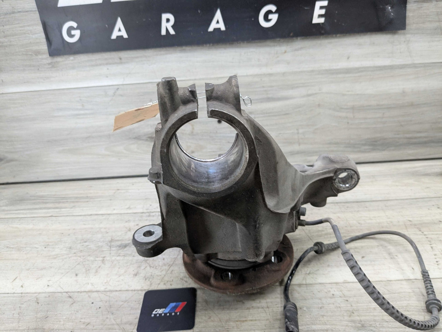 16-24 OEM BMW F39 F44 F48 X1 X2 Front Left Driver Side Knuckle Wheel Hub Bearing