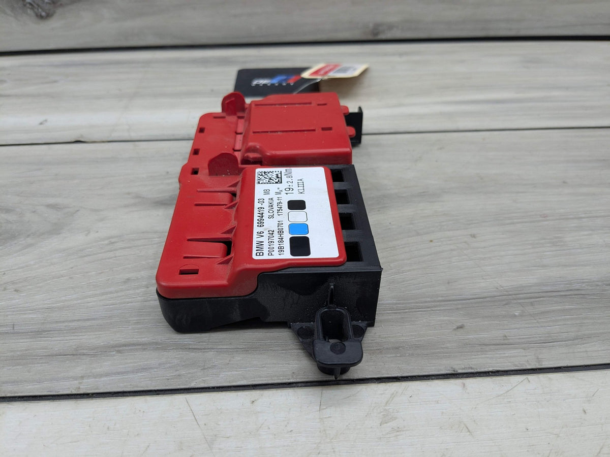 OEM BMW G20 G26 G80 330 M340 Positive Battery Junction Terminal Control Fuse Box