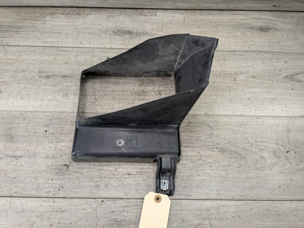 2017-2023 BMW M550i G30 Left Driver Secondary Auxiliary Radiator Air Duct 8059677 OEM BMW G30 M550 M SPORT Left Driver Side Radiator Cooling Air Duct Vent OEM