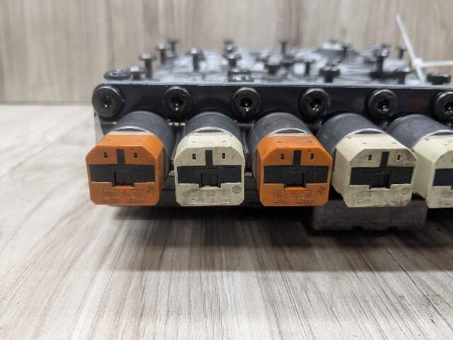 OEM BMW F10 F15 F25 F30 F36 328 335 Transmission Mechatronic Valve Body GA8HP45Z
