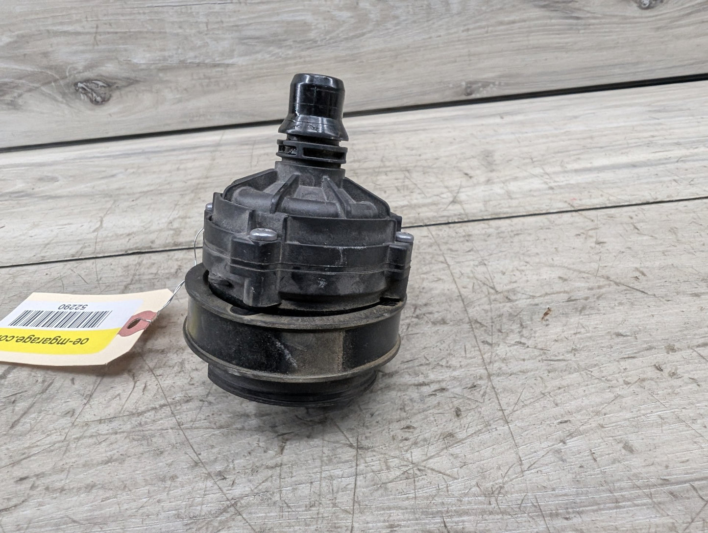 *OEM BMW G01 G05 G20 G22 G30 G42 G80 G82 G83 M3 M4 Engine Auxiliary Water Pump