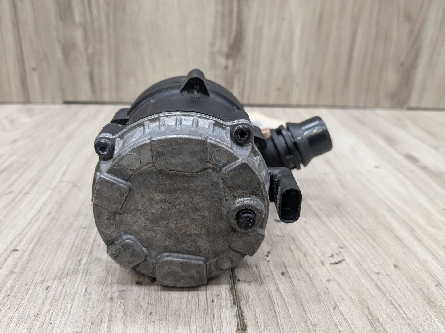 16-24 OEM BMW F90 G11 G12 G30 M5 Engine Electric Auxiliary Water Coolant Pump