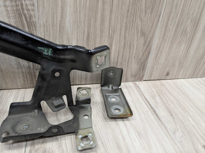 2016 BMW 750i G12 Front Right Passenger Fender Brackets SET 0